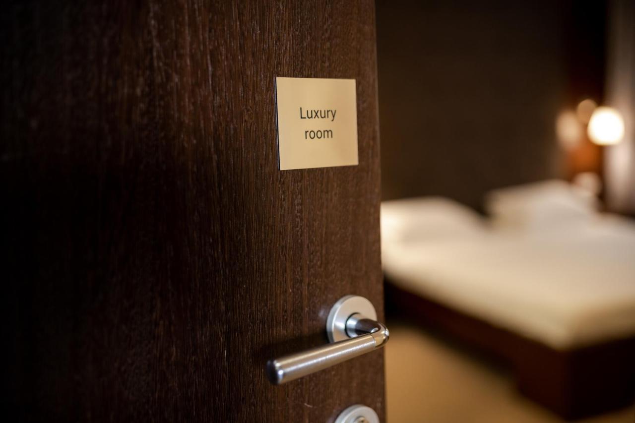 Luka De Luka Suites Beograd Eksteriør billede