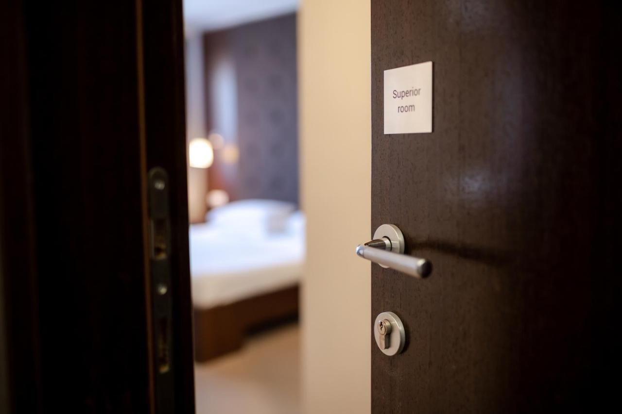 Luka De Luka Suites Beograd Eksteriør billede